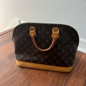 LV Momogram ALMA